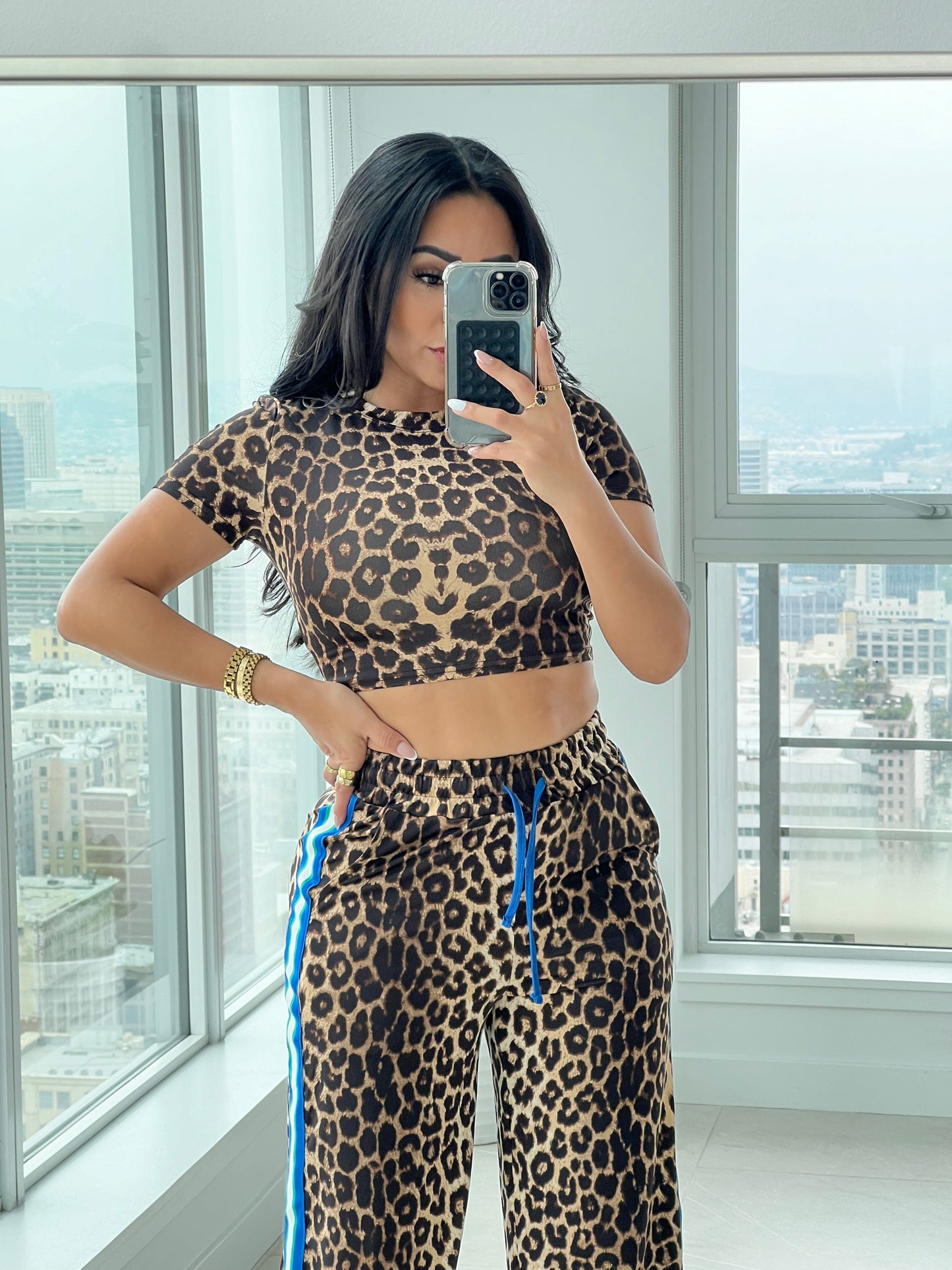 CINTHIA ANIMAL PRINT CROPPED TOP