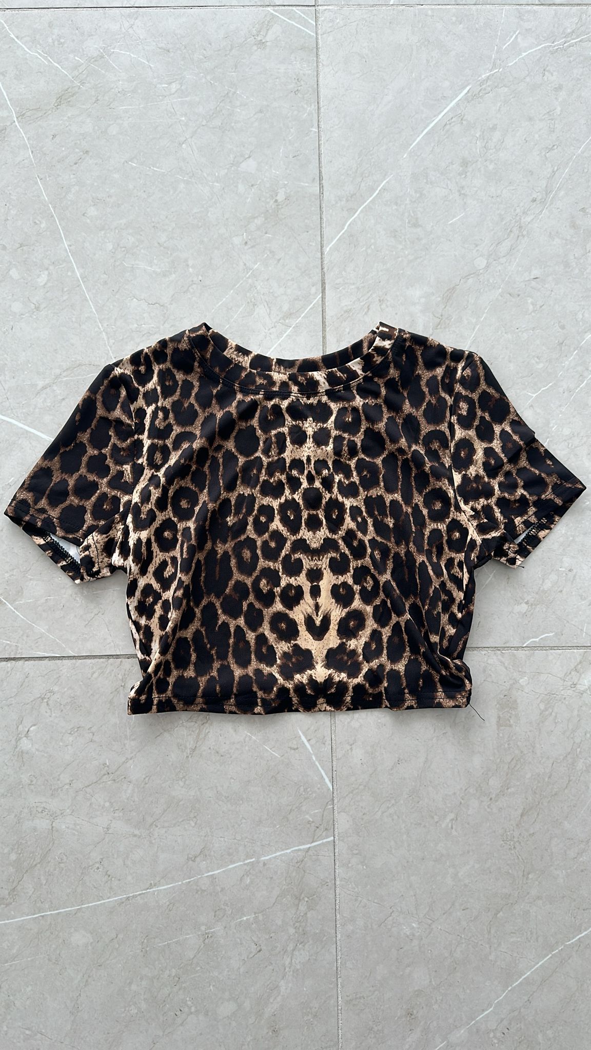 CINTHIA ANIMAL PRINT CROPPED TOP